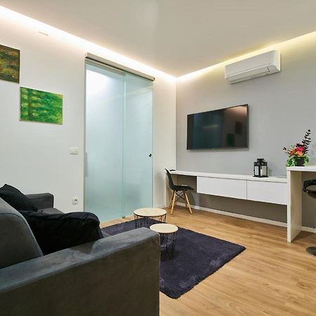 Bed Of Roses Apt 2, Premium, Designer Decorated Zagreb Exterior foto