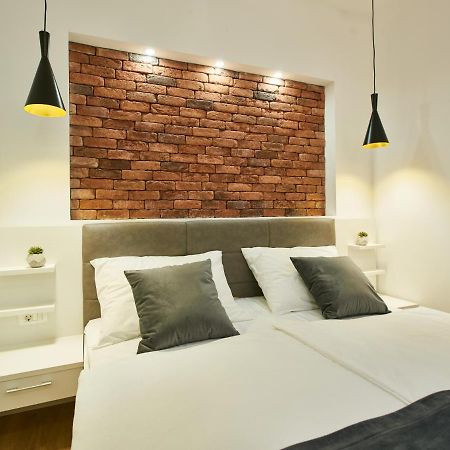 Bed Of Roses Apt 2, Premium, Designer Decorated Zagreb Exterior foto